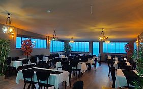 The Elysian Resort Hotel & Restaurant - Bar